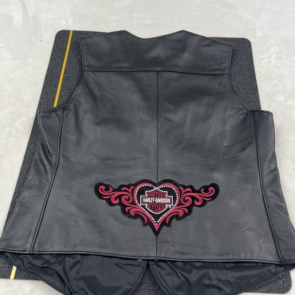Harley Davidson Leather Vest Womens L Black Heart Logo Patch Snap Front F1 - Picture 5 of 7